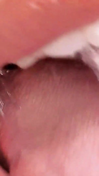 Feticismo boccale, uvula vicina, mi strozzo con un BBC duro