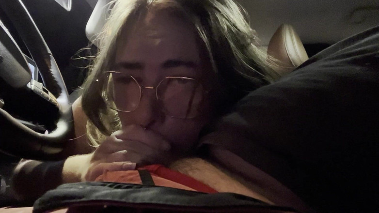 Mushroombitchx: BJ v autě