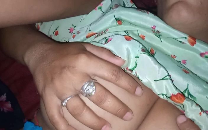 Amrita for you: Bhabhi Ko Chudhai