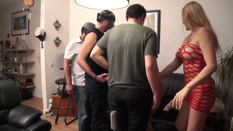 Galaxy Orgy: Little orgy with two young whores loving anal sex