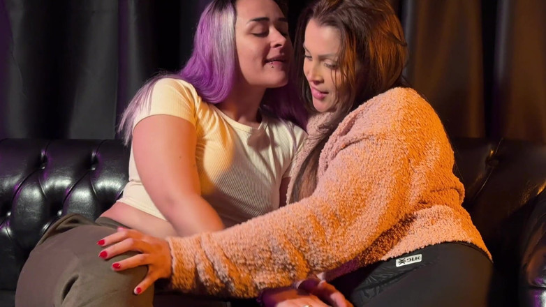 Quente club: Macecha šukala kundičku své vzpurné kmotřenky, aniž by o tom její...