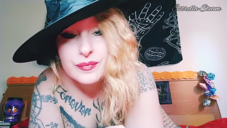 Estrella Steam: Witch makes eye contact with you