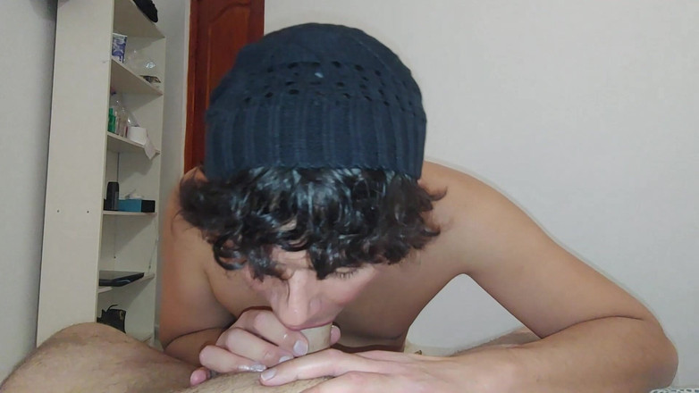 LeoTeenLatinos: Sinh viên người Đức thẳng thích femboys latino