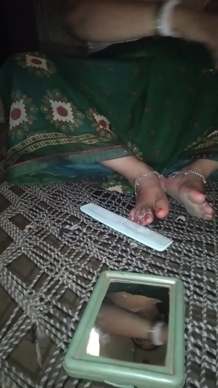 Desi_bhabhi121: Seins desi ouverts