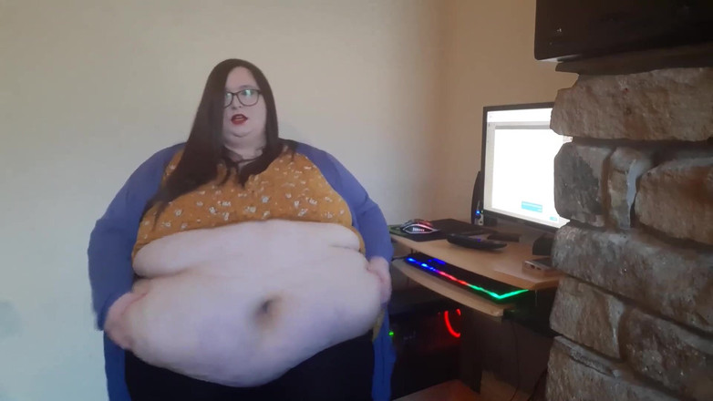 SSBBWLadyBrads: BBW secretary humiliated at work by boss. Pt 1