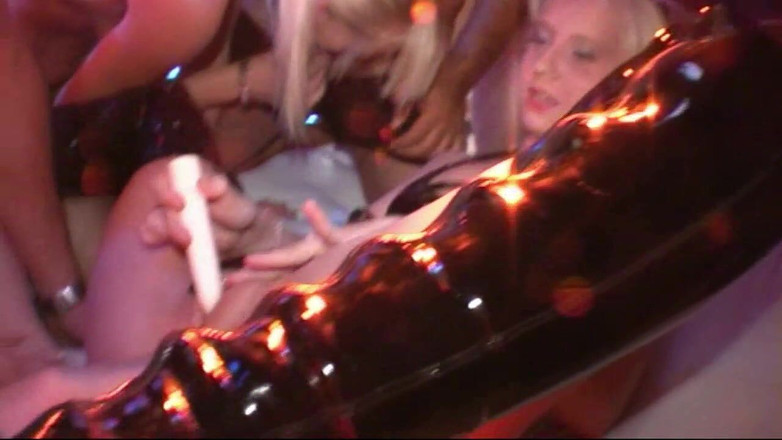 Laureen pink & friends: Megahot userparty