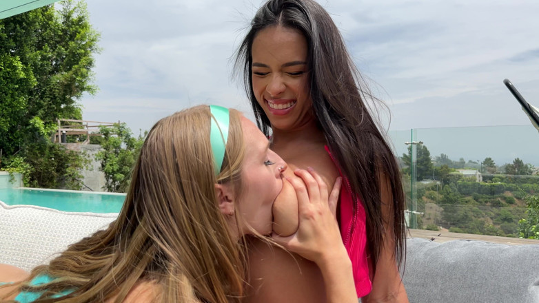 Angel Youngs: Autumn Falls and I Eat Each Other Out While on...