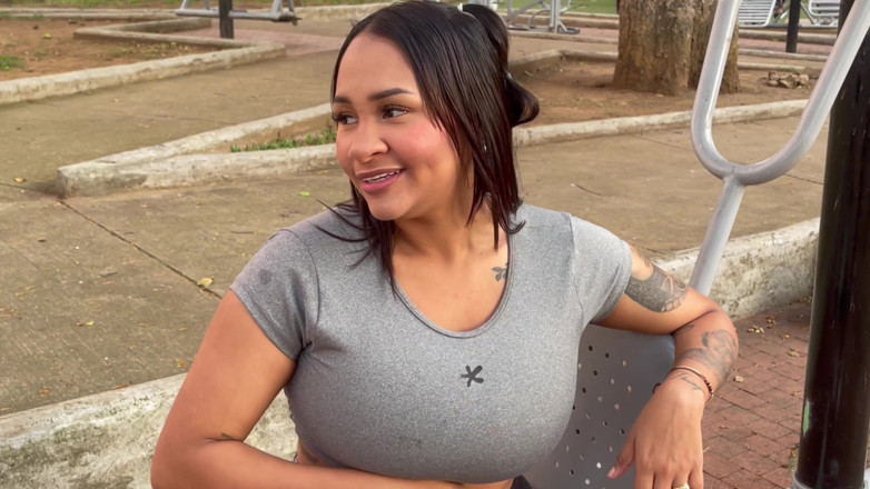 GIULIANA_BIG: Stranger on the Street Gives Me Bills in Exchange for...