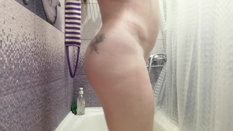 MarlenaMur: Wet tits and fat pussy MILF