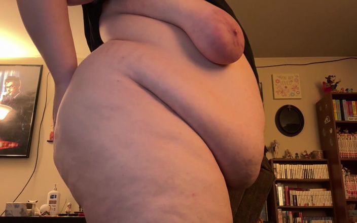 Moobdood's Fat Emporium: God Ive Been Feeling so Big Lately!