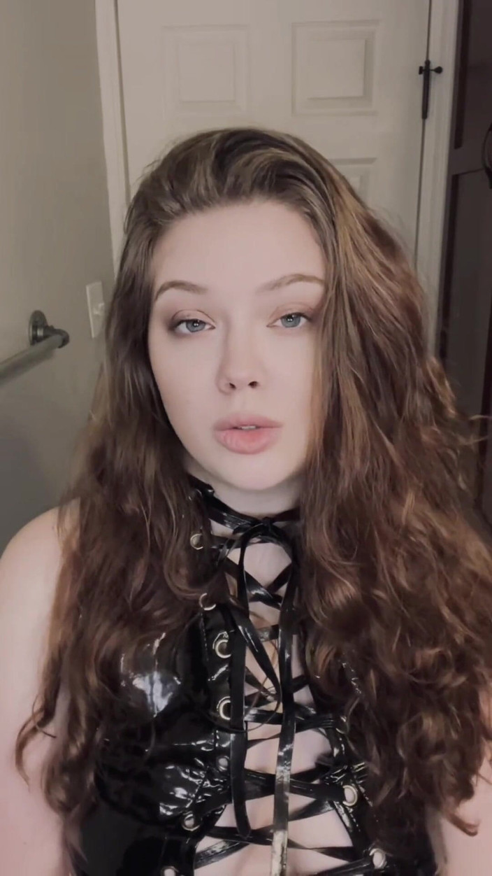 Dirtysecret: Dominazione femminile pov: umiliando il mio cuck ex ep 3