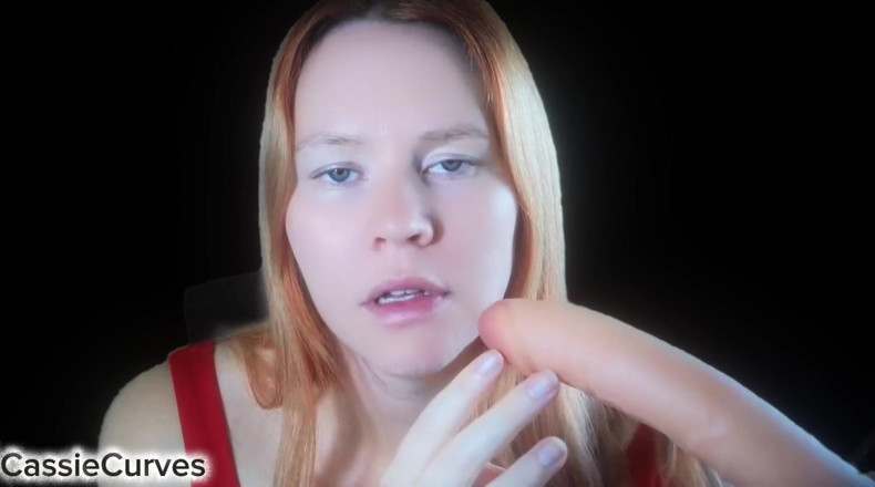 Cassie Curves: Rty vaší ženy