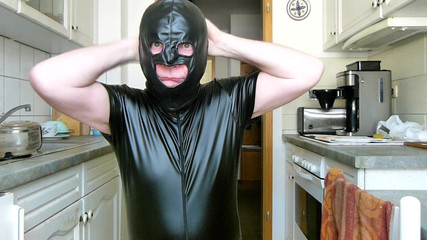 Andi Geil: Andreas szarpie się w gorącym stroju