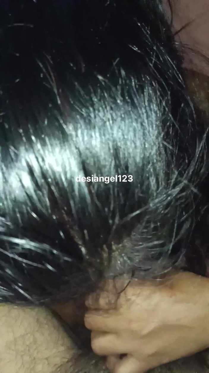 Desiangle: Awesome Blowjob Cock Sucking of Bhabhi Till Cumshot. Must Watch