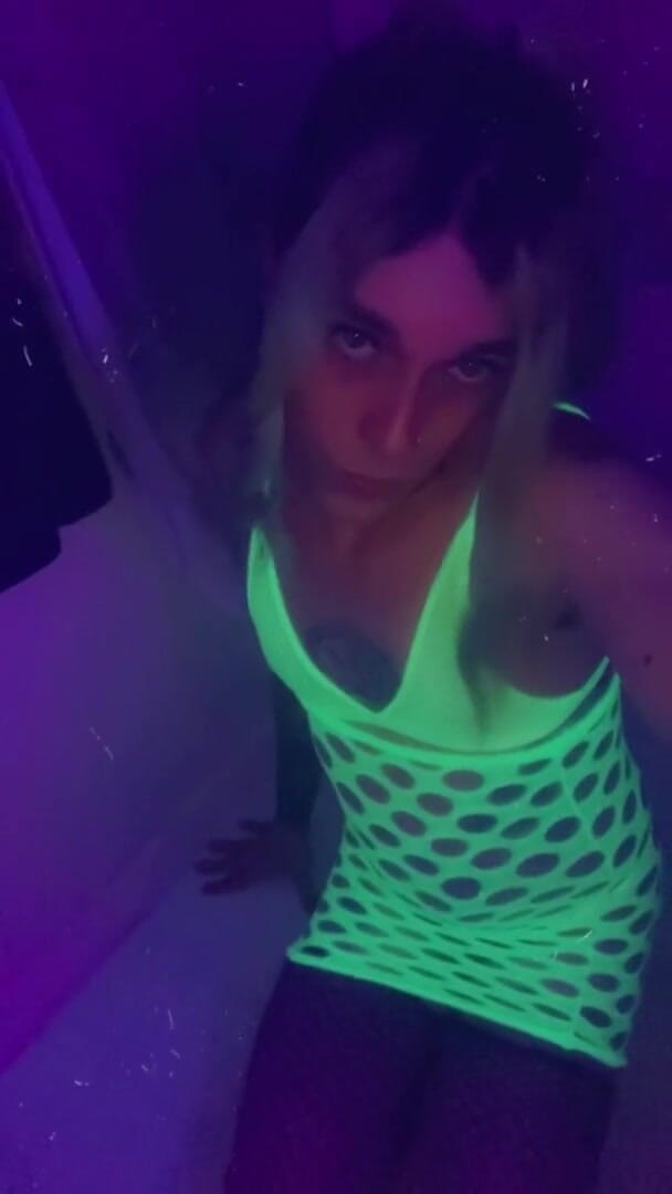 CarmenMelatonin: Sexy lingerie Rave Gurl