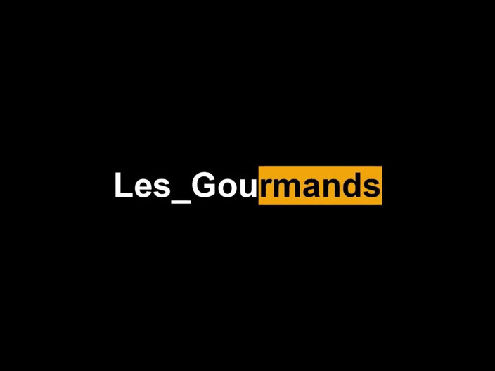 Les Gourmands: My stepmom pissing in the shower close up