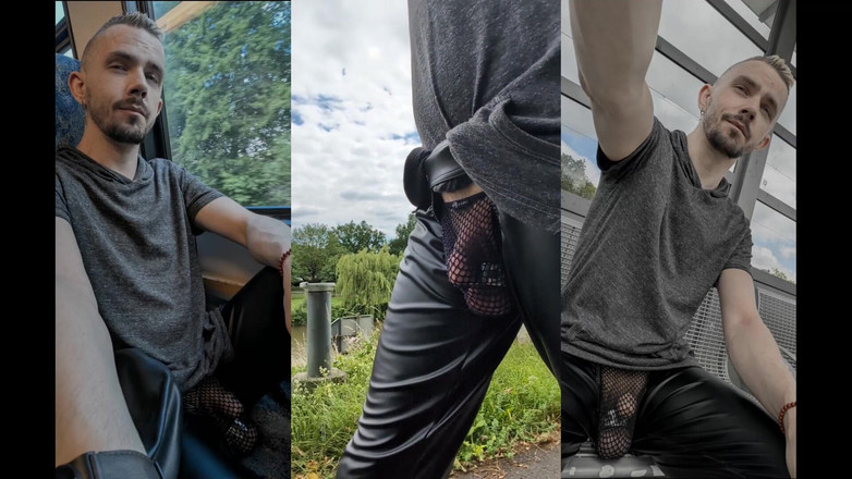 kinkygaynudist: Înmuiat într-un oraș ciudat - Urbanul meu obraznic (tanga) plimbare