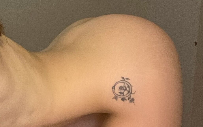 MeandYou: Intenta ayudarme girlz