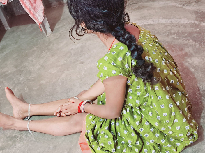 Trilokinath: Kakak ipar india dengan gaun seksi ini ngentot malam-malam sama...