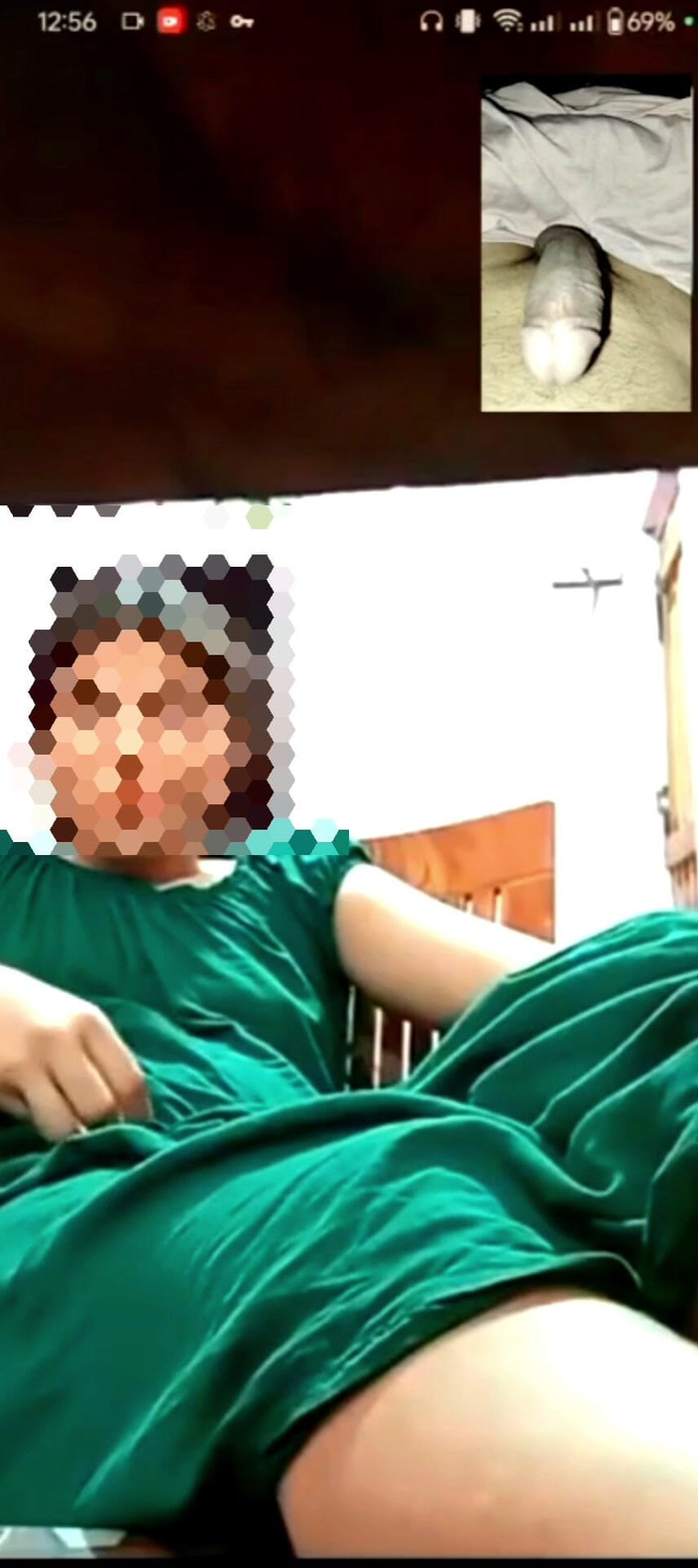 Desifukraa: Моя сводная сестра показывает свою киску на видеозвонке