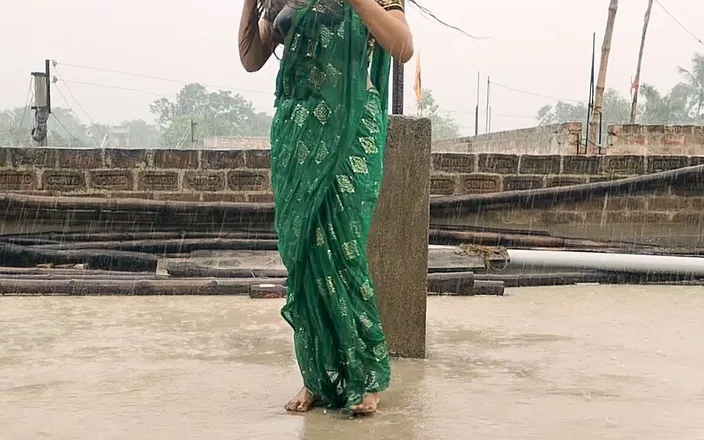 Fantacycutting: New Style XXX Video of Wet Bhabhi