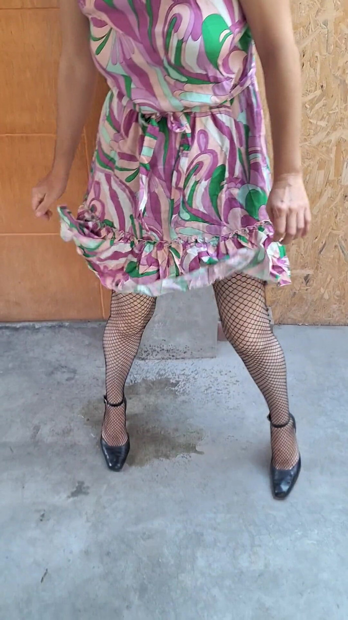 Agnes Swallow: Šťavnaté čůrání v mých kalhotkách