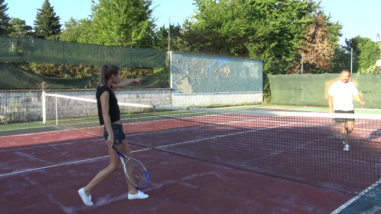 Femdom Austria: Tennis Femdom!