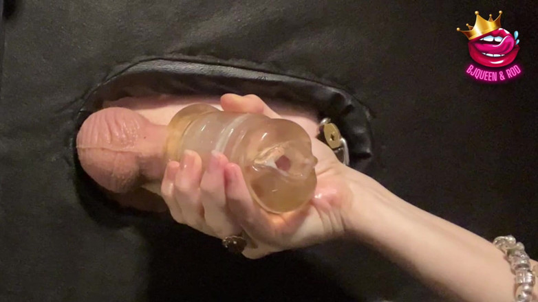 Mistress_BJQueen: Прерванные оргазмы на доильном столе снизу