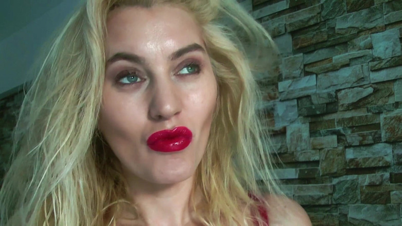 Goddess Celine: Glossy lips &amp; BBC training