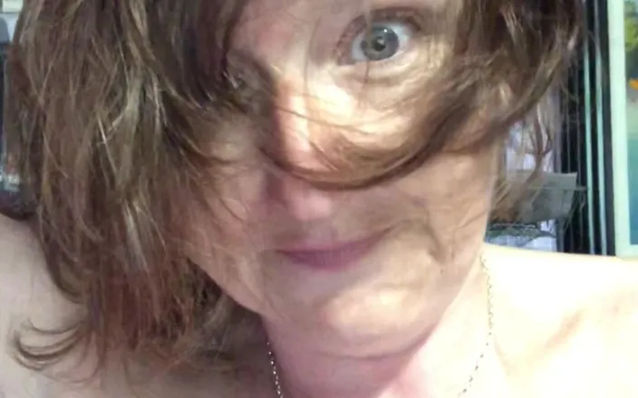 MistressWriggler: Spreading My Hairy Pussy Lips Apart to Do a Catheter...