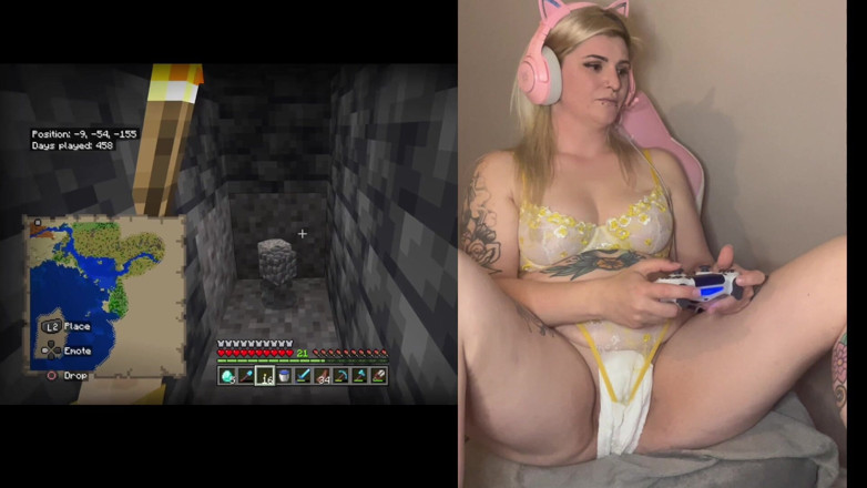 EeveeXo: Maxi Pad Gaming