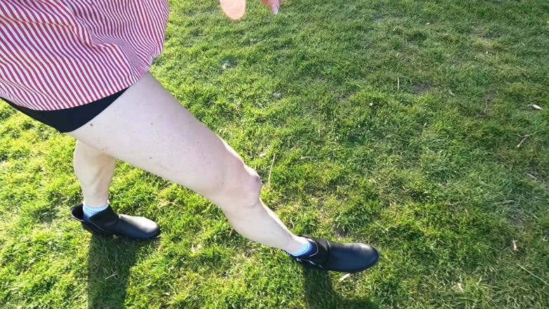 The Midnight Minx: Minx mid walk knickers removal