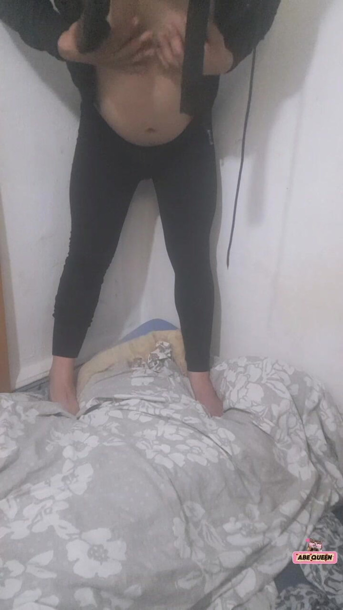 Salma Niqab: Mistress Arab Shemale Salma Ladyboy Play with Bobs Hard