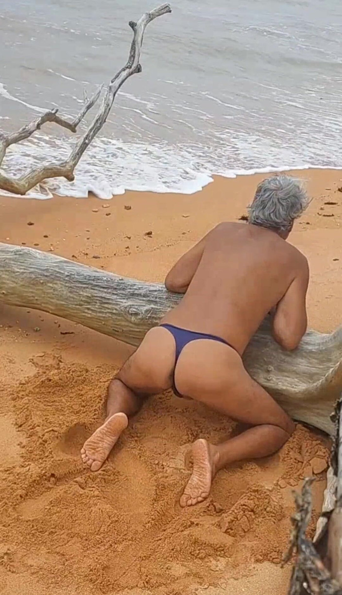 Ladysilvas: Ladysilva Jaký nezbedný sexy zadek na pláži v bikinách