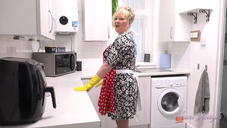 Aunt Judy's: Auntjudys - Fucking Your Busty Mature Wife Chantelle Blue in the...