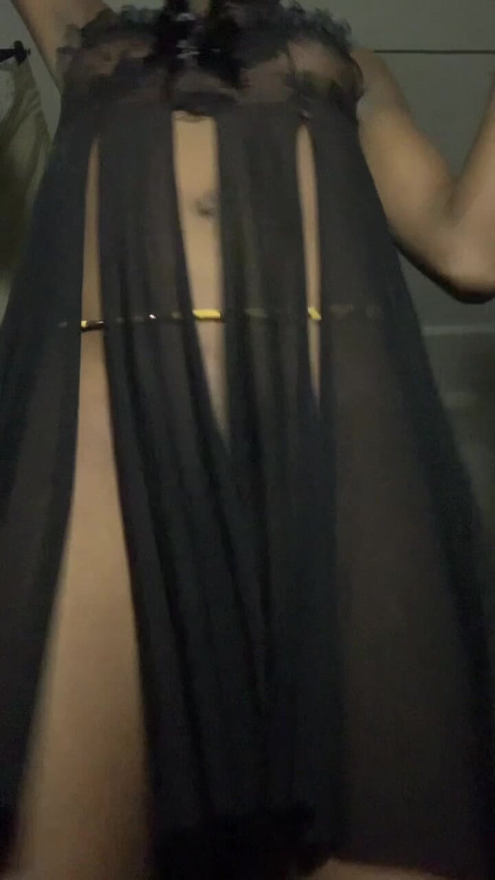 Browngurl234: All Eyes on Browngurl234 as She Takes Over the Camera...