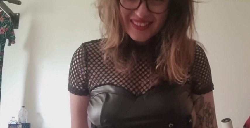 Marmotte_yoomie: Eu te ofenso como o bastardo escuro que você é: aqui...