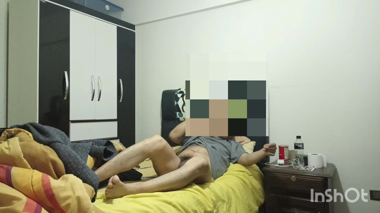 Casanovabol: Боливийский альфа-самец в своей постели в ожидании своей самки