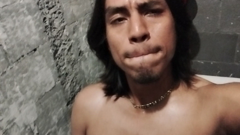 AlexAlejandro13: Sexy Stepdaddy