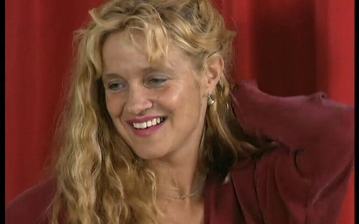 Strassenflirts by Magmafilm: Abrindo um casal inteiro