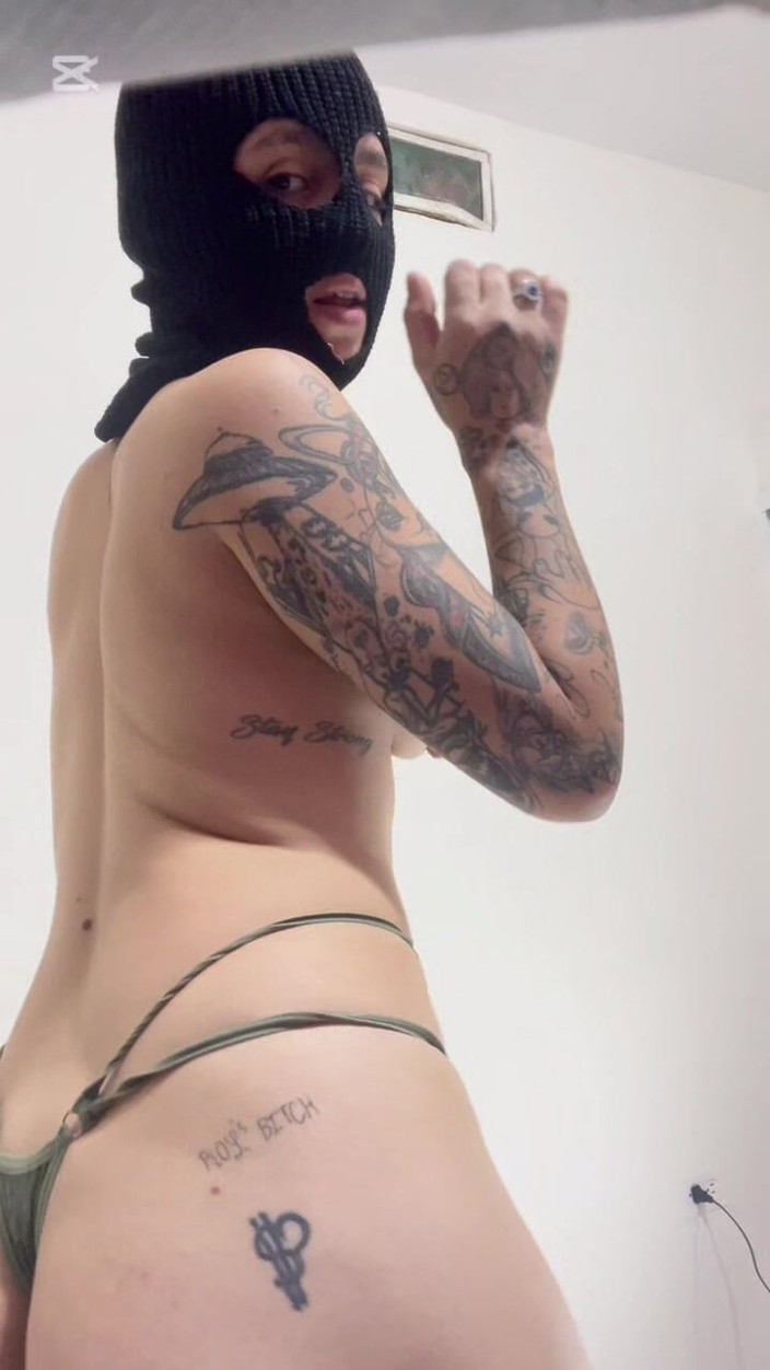 Dalyla: 내 이웃 집에서 몰래 자신을 만지고, 나는 나쁜 여자다