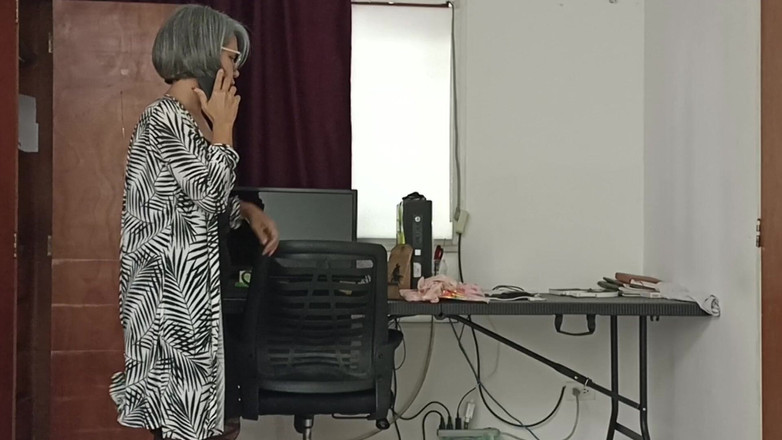 Swingersamateur40: Odvážil jsem se podívat ven, když ses sprchovala, nevlastní sestro,...