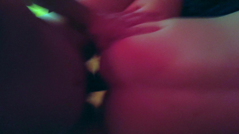 Rods and Cameras: 흑인 대물 자지에게 따먹히는 핫한 갈색 머리