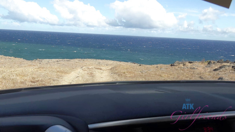 ATK Girlfriends: Віртуальні канікули на Гаваях з Ніною Нірваною 9/11