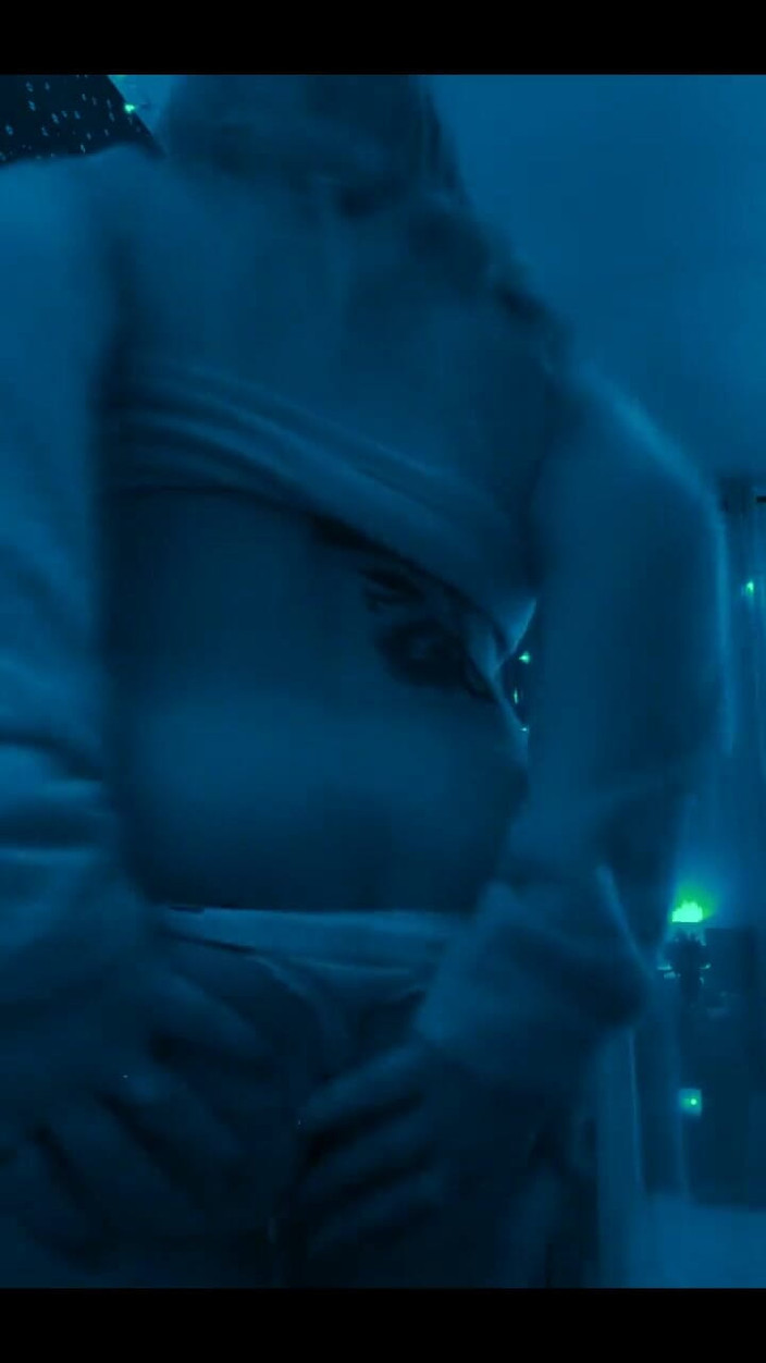 PaintedRose: Strip-tease érotique