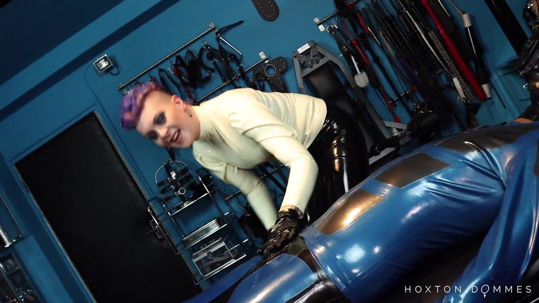 Lady Valeska: 2020년 7월 22일 202