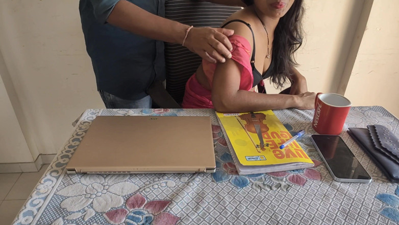 Mumbai Ashu: Pani uprawiała seks z biurowym chłopcem hindi audio