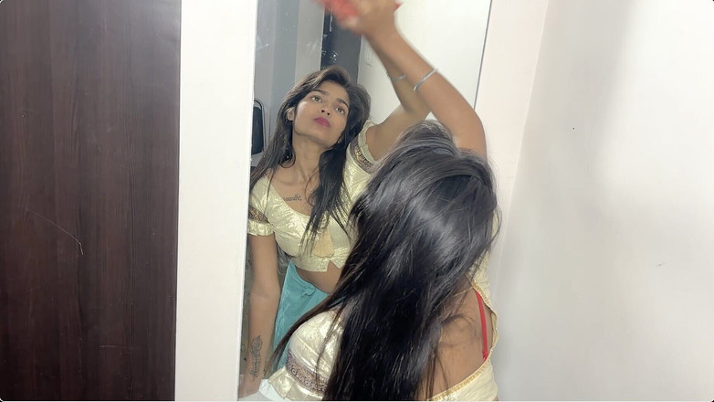 Golupaa: Арендодатель вышел перед горничной и снял всю одежду