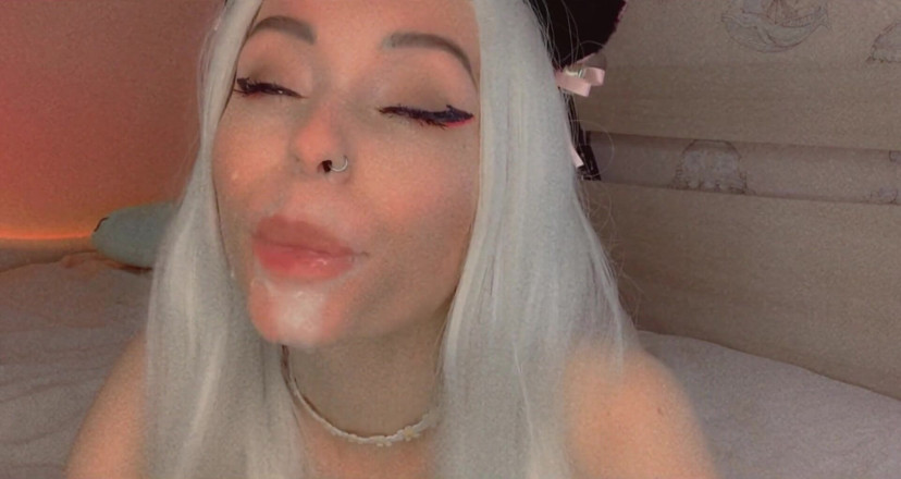 Dirty slut 666: Latte sul viso di ahegao