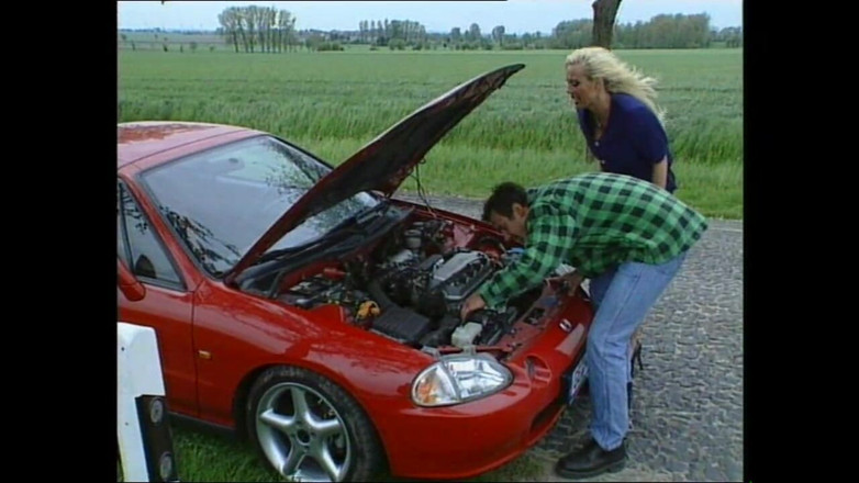 MMV films - The Original: Máy bay bà già vú to tuyệt vời gợi cảm...